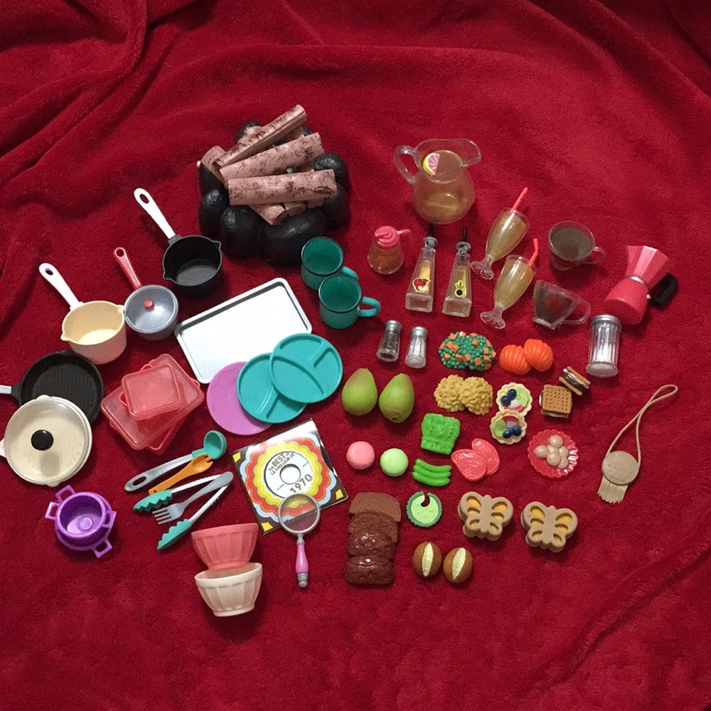 AMERICAN GIRL SETS